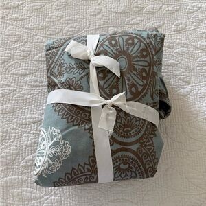 Pottery Barn Blue and Brown Duvet Cover